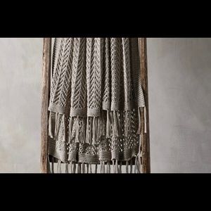ARHAUS HERRINGBONE CROCHET KNIT THROW NWOT